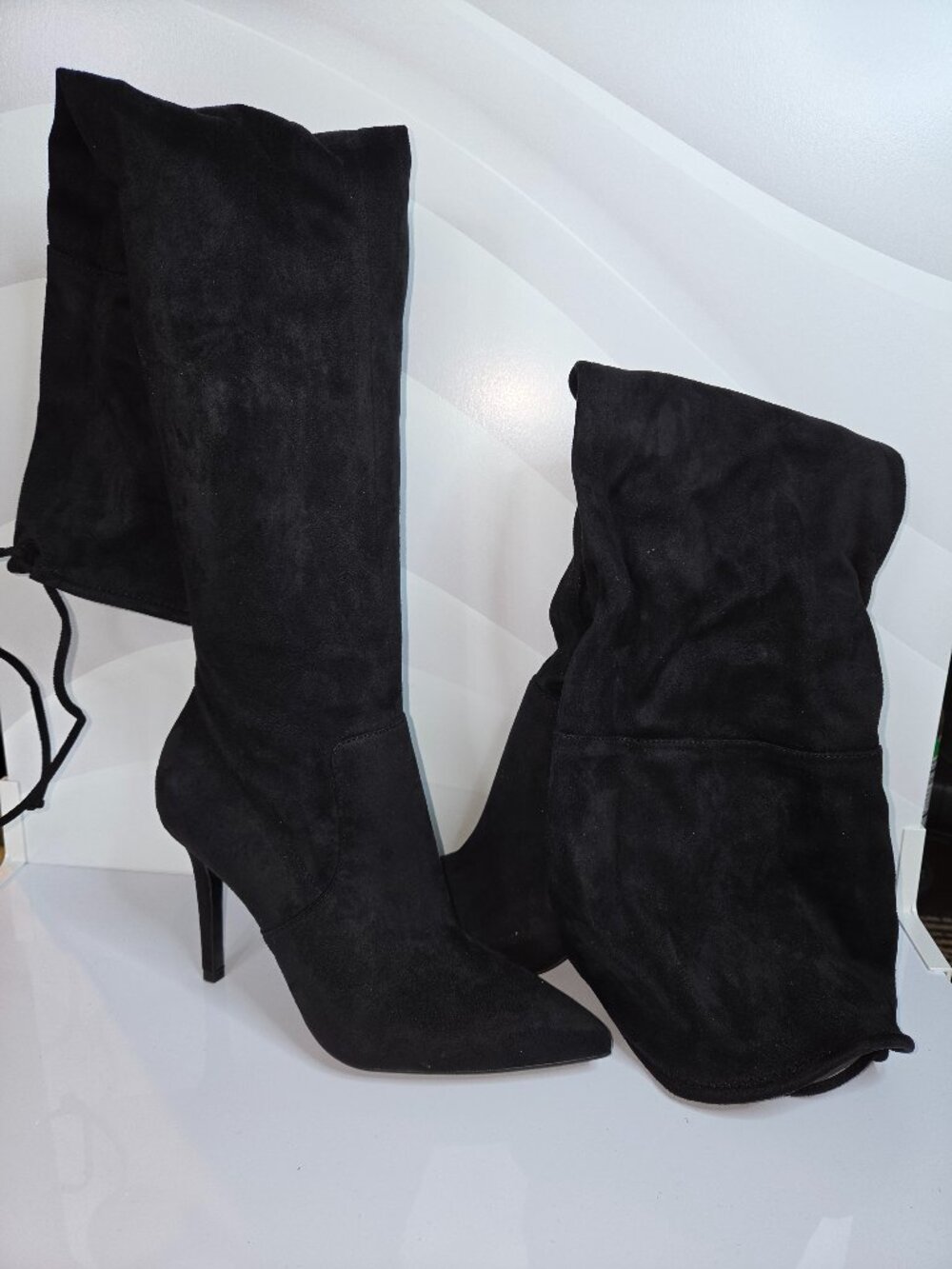 ALDO Asteille Black Pointed-Toe Knee-High Stiletto Boots – Size 9 – Worn Once